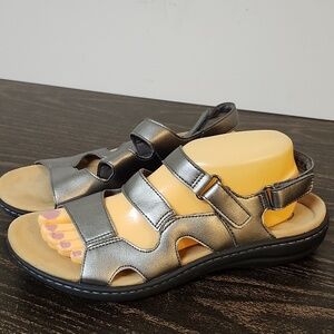 Clarks Strappy Sport Sandals Metalic Leather Laurieann Bell  9.5
